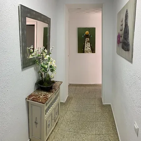 Delightful 3 Bedroom With Terrace E1ev Apartment